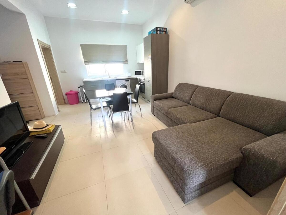 Harbour View Apt With Terrace Kalkara Exterior photo